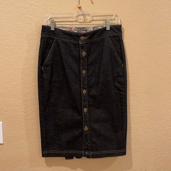 Pencil Skirt w/Button Front - Picture 1 of 6